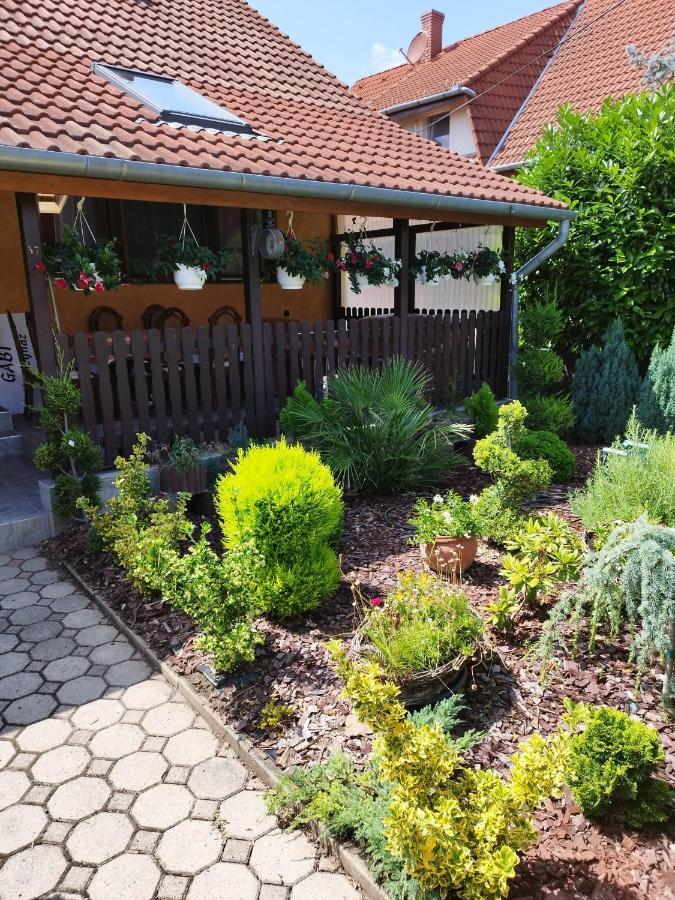 Gabi Vendeghaz Balatonkeresztúr Exterior foto