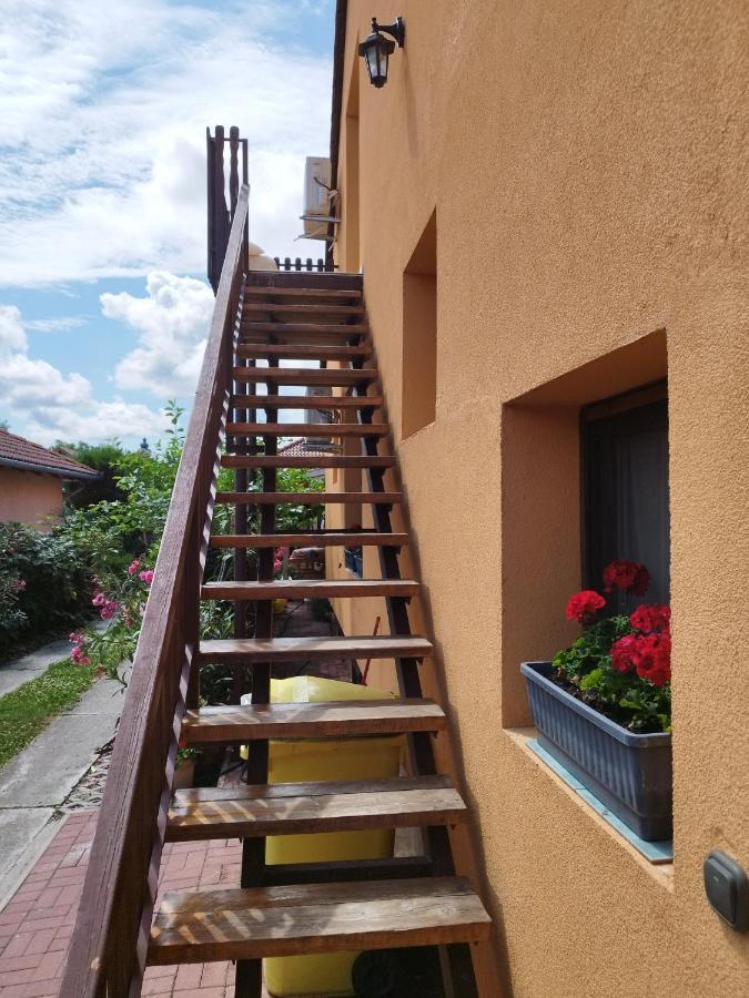 Gabi Vendeghaz Balatonkeresztúr Exterior foto